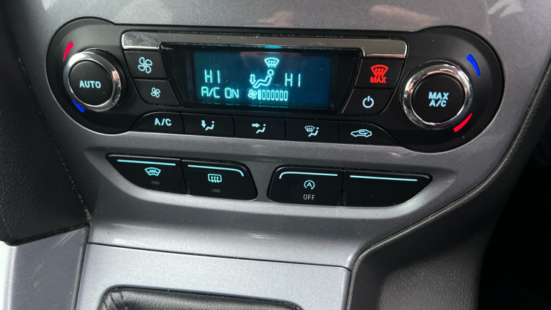 Ford Focus 1.0 125 EcoBoost Titanium 5dr Petrol Hatchback